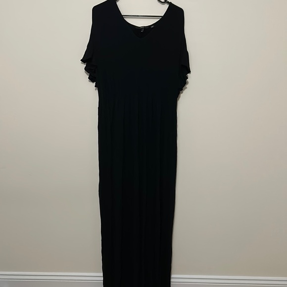 Vero Moda Dresses & Skirts - Women’s Black Plus Size Maxi Dress